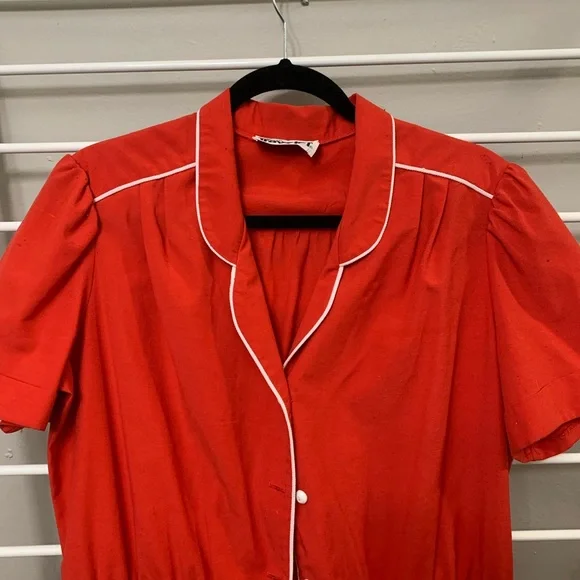 Vintage 50s Scarlet Midi Dress with Ivory Trim - Picture 5 of 6